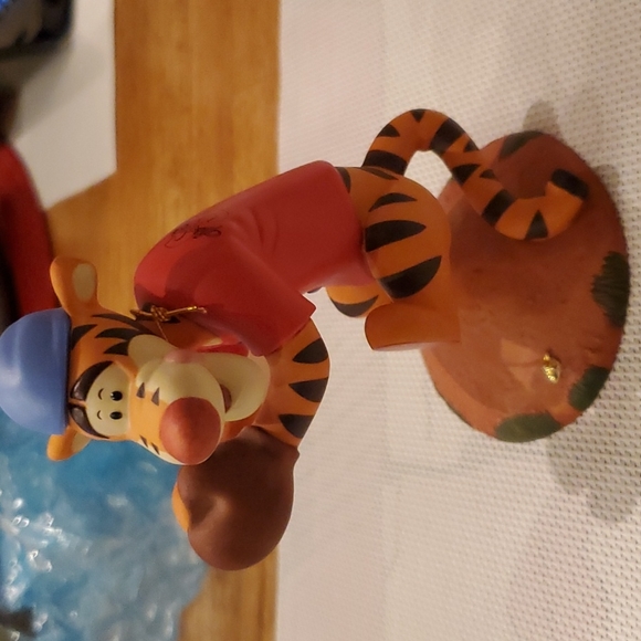 Pooh & Friends by Disney - Picture 1 of 6